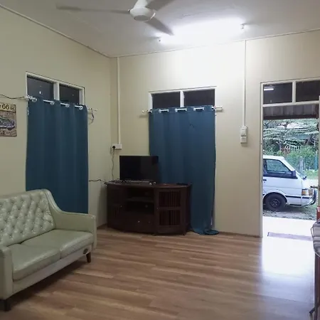 Homestay Izhan Bandar Kuala Terengganu Exterior photo